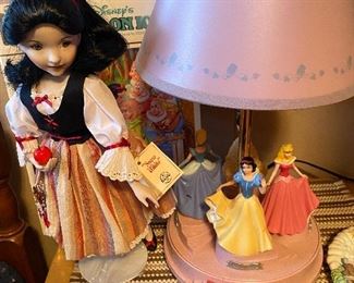 Knowles Snow White Doll, Tagged. Princess Lamp