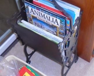 MAGAZINE RACK