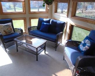 PATIO SET