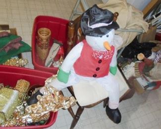 CHRISTMAS DECORTIONS