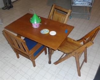 CHILDS TABLE  CHAIRS