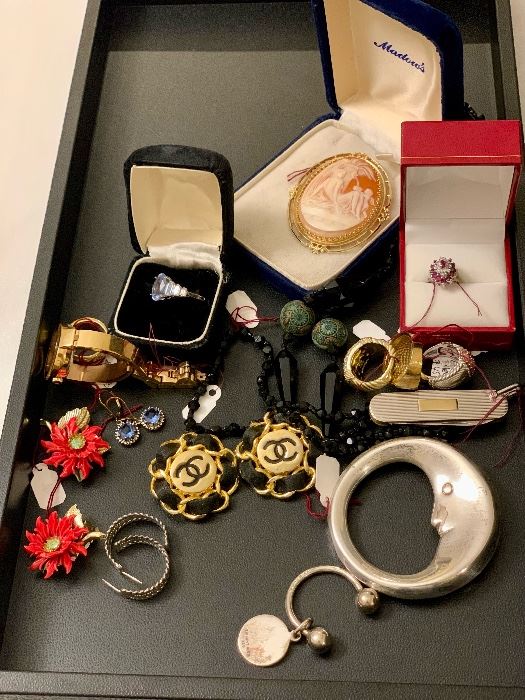 Estate Sale in Chappaqua NY starts on 12/10/2022