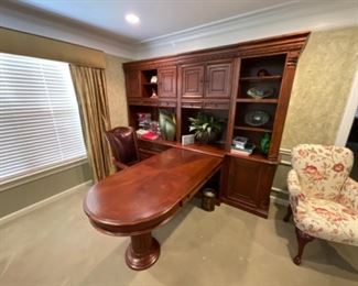 Hooker Seven Seas Executive Desk