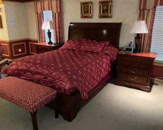 Henredon Cavalier Sleigh Bed & Matching Nightstands