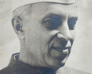 Jawaharlal Nehru Autographed Photo 1952