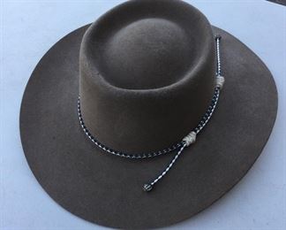 Beaver Hat from Saba