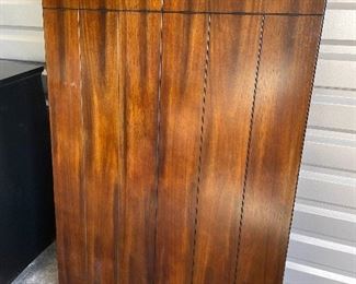 Dynamic Dining Room Table Four Chairs