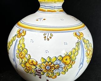 Vase, Spain