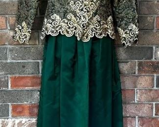 Wonderful formal Christmas jacket and skirt by Farineae Collections, Neiman Marcus, size 6