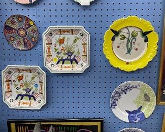 Great Wall hung plates come with their hangers…