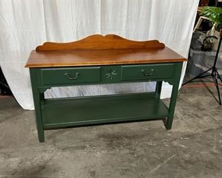 $280.00 USD Ethan Allen Country Crossings Solid Maple Sideboard / Console Table- HOP104-J04 (ALL OFFERS CONSIDERED) Details: A sideboard or console table by Ethan Allen, from their Country Crossings Collection. Solid maple with a forest green painted base and pewter hardware. Features two dovetail drawers and lower shelf. Made in America in the late 20th Century.
Dimensions: 54 x 17 x 31
Location: Local pick up Portland, OR. Shipper suggestions upon request.
Condition: Used but in very good condition with only minor signs of wear. https://goodbyhello.com/products/copy-of-ethan-allen-single-drawer-side-table-nightstand-hop104-j03?_pos=34&_sid=d366352bd&_ss=r
