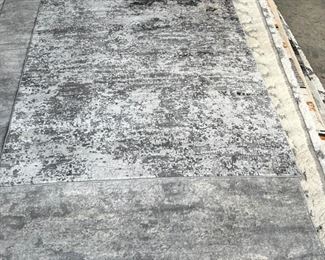 $420.00 USD 5'5" x 7'7" Safavieh Grey and Cream Lagoon Rug - HOP104-R12 ALL OFFERS CONSIDERED Description: This glamorous area rug evokes a sense of texture and movement with its high-low pile, and blends beautifully into any living space due to an alluring neutral color palette. Featuring a sublime sheen, this rug has been crafted of enhanced polypropylene and polyester fibers for an ultra-soft feel.
Dimensions: 5'5" x 7'7"
Local pick up Portland, OR. Contact us for shipper suggestions
Condition: Used with very minimal signs of wear expected with age. https://goodbyhello.com/products/copy-of-hadley-hemingway-cream-linear-texture-area-rug-hop104-r11?_pos=24&_sid=d366352bd&_ss=r