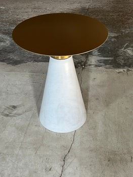 $800 USD     Nuevo Iris Side End Table Gold Top White Marble Base HOP104-12423-2       Description: The product is a testament to a pure, timeless architectural form. A brushed gold surface securely fashioned to a base creates a striking juxtaposition in detailing and mixed materials.

Dimensions: 16 Diam x 19 H in.

Condition: New custom interior design order. 

Location: Local pick up Portland, OR.  Easy access pick up at warehouse bay door. Shipping suggestions available by request.        https://goodbyhello.com/products/copy-of-moes-home-collections-nora-white-fabric-dining-chair-8-available-hop104-12423-1?_pos=2&_sid=2bcaf0a03&_ss=r