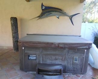 HOT TUB NOT FOR SALE, I'M MERELY USING IT AS A SIZE PERSPECTIVE RE THE MARLIN AND TOTEM POLE.