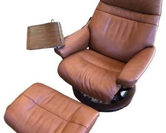 $1000 office stressless chair ottoman and attachable table