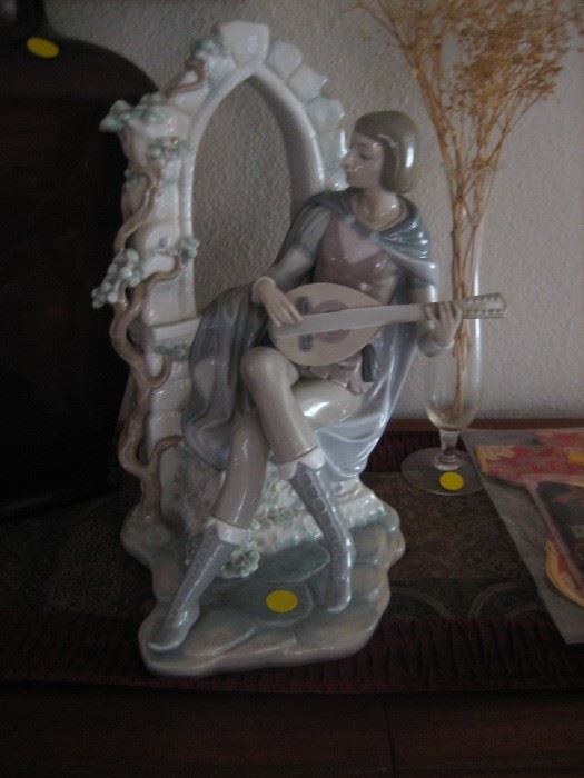 TWO NICE LADIES MOORPARK ESTATE SALE starts on 12/10/2022