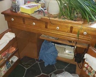 Sewing desk w/supplies & machine