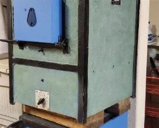 Cenco Cooley Electric Furnace with stand