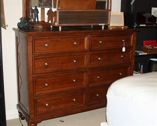 dresser with mirror