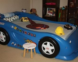 Kids Race Car Bed
