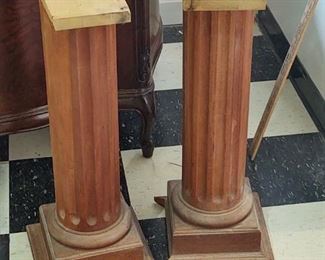 Wood pedestal 