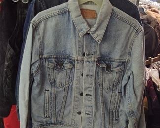 Levi's denim jackets for women 