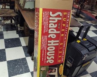 Dealer/ shade tent barley used 