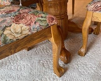 Solid Oak Dining Table w/4 Chairs 
