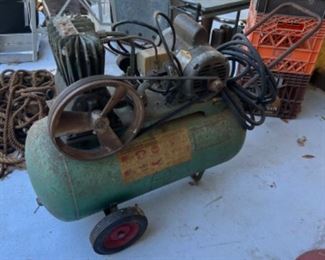Air compressor