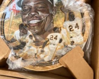 Eight different major league baseball collector plates