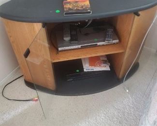 Corner TV Stand $20