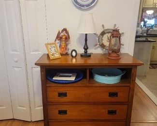 Credenza $100