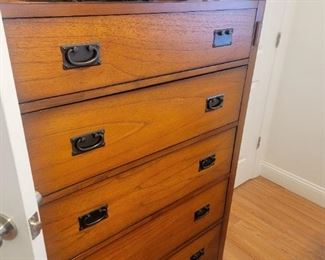 Dresser $100