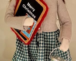 Byers Choice Caroler