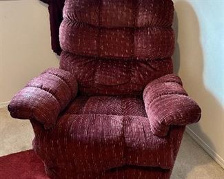 Oversize comfy rocker recliner