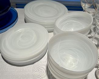 Frosted glass dish set