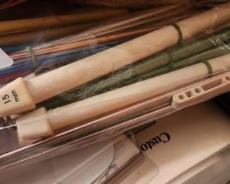 Lots of nice Knitting Needles
