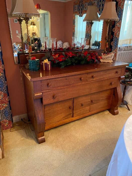 Brookside Area Estate Sale in Kansas City, MO starts on 12/16/2022