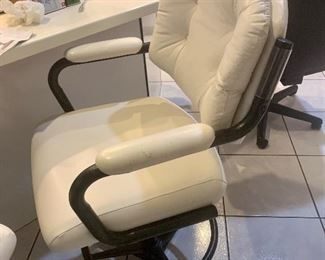 2 Plush White Bar Swivel Bar Stools - Mint Condition! Priced separately - $125.00 /EACH