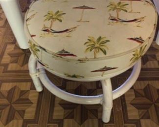 Rattan stool 