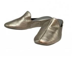 Lot # 67                                                                                                New Daniel Green Metallic Kidskin Slippers Size 8.5