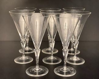 Set of 8 Vintage Wine Glasses.