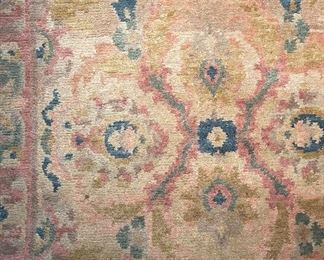 Vintage Persian Rug. Measures 4' x 6'. Photo 2 of 4.