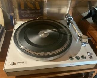 Philips Turntable