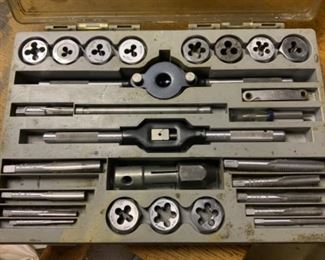 Tap and die set