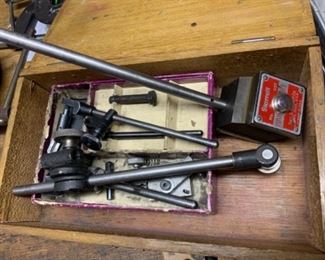 Starrett 657 magnetic base stand