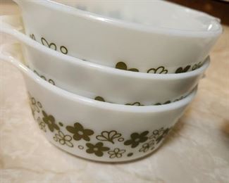 Vintage Pyrex - Circa 1970's