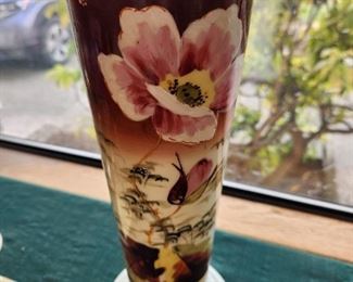 Antique Vase w/maker's mark on bottom