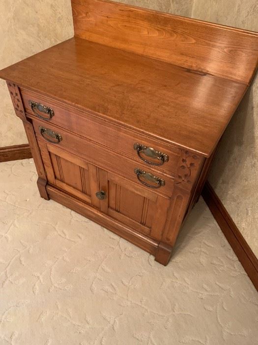 Estate/Tag Sale in Red Oak, IA starts on 1/13/2023