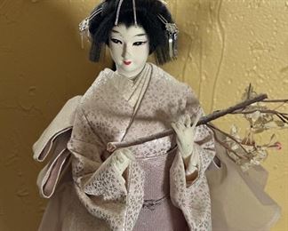 Vintage Japanese  Geisha Doll	18.5 inches high.	

